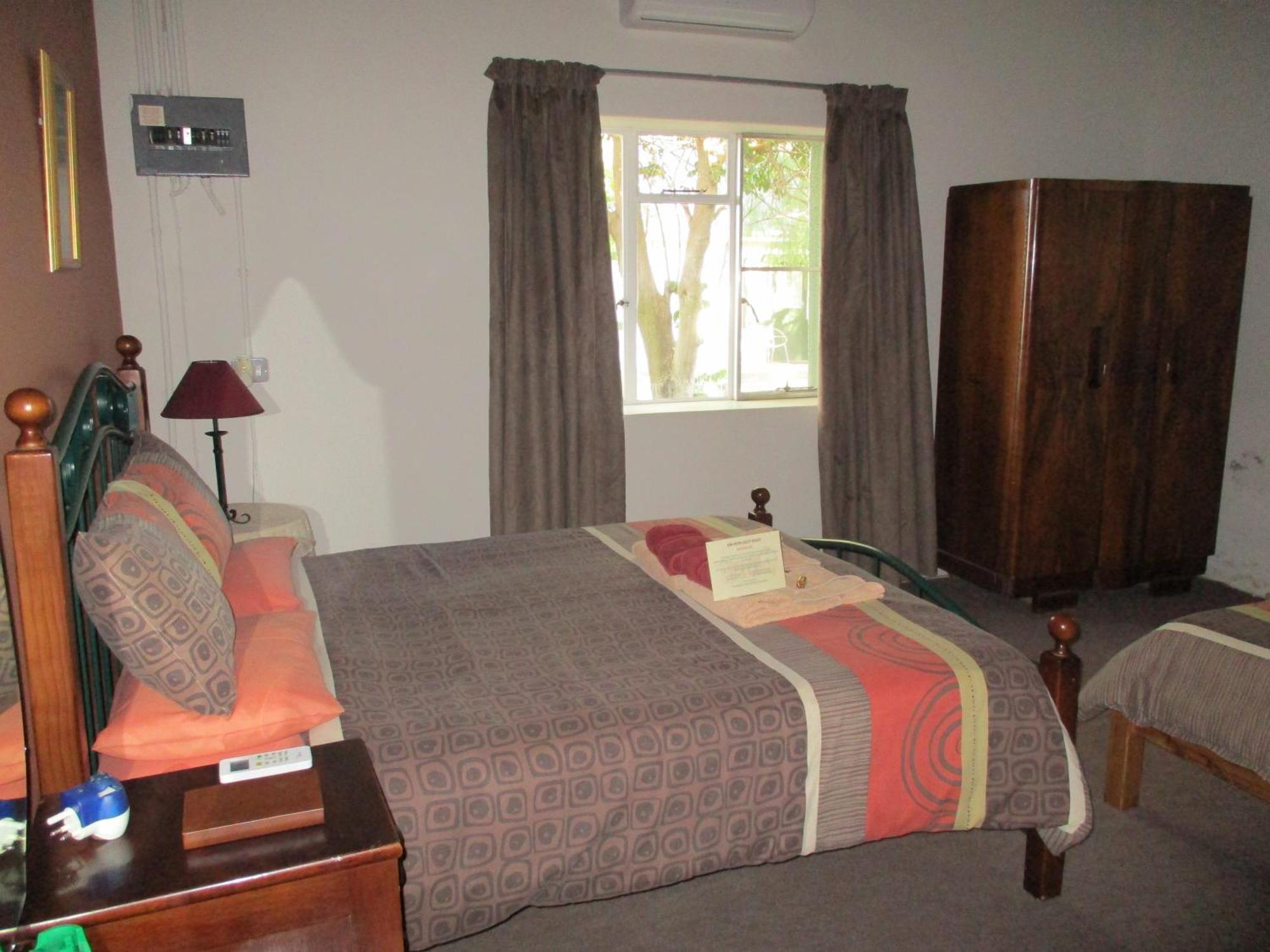 Van Rhyn Guest House Vanrhynsdorp Buitenkant foto